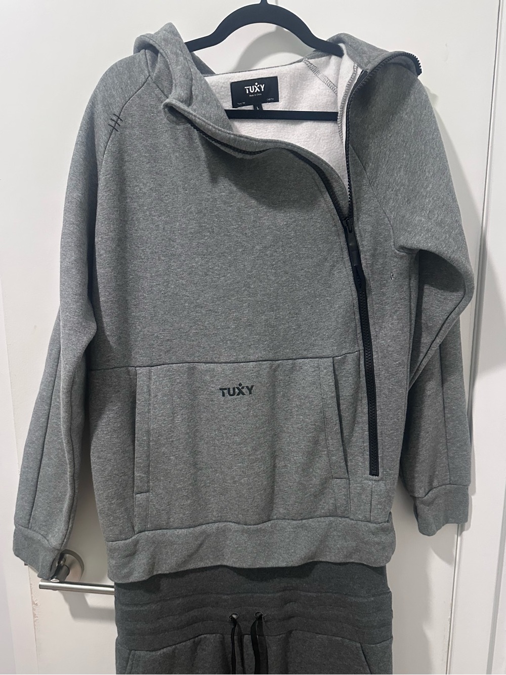 Men's Gray Sweatsuit